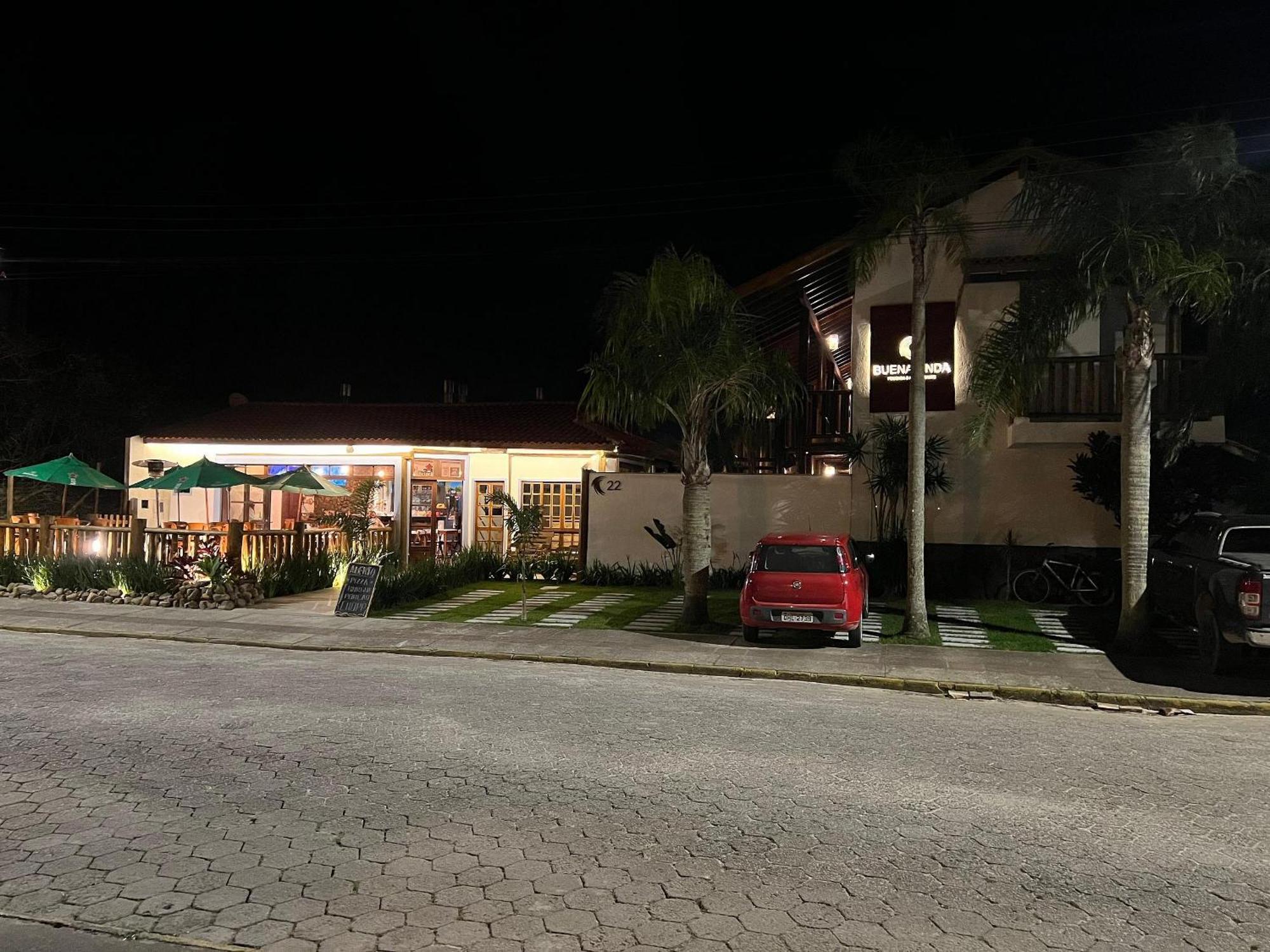 Pousada Buena Onda - Garopaba-Sc - 50M Da Praia Ngoại thất bức ảnh