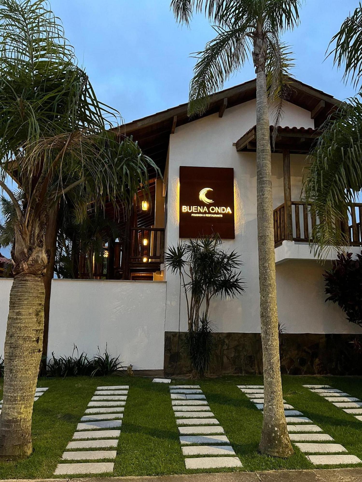 Pousada Buena Onda - Garopaba-Sc - 50M Da Praia Ngoại thất bức ảnh